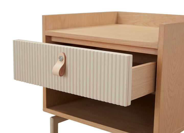 Creme Nightstand 45*42*55Cm Oak Veneer