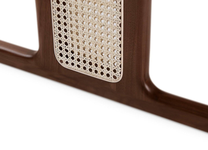 Avenue Dining Table